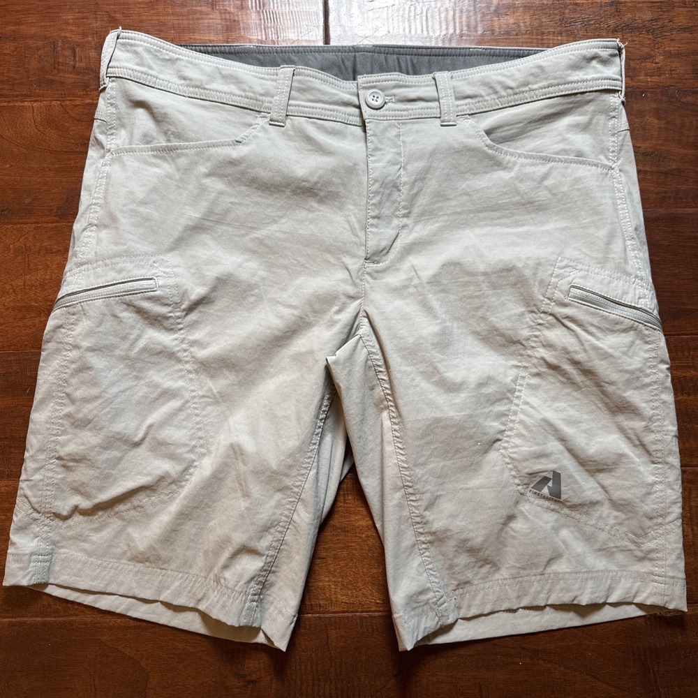 Eddie Bauer Short Mens 40 First Ascent Guide Pro Hiking Stretch Zip Cargo Gray
